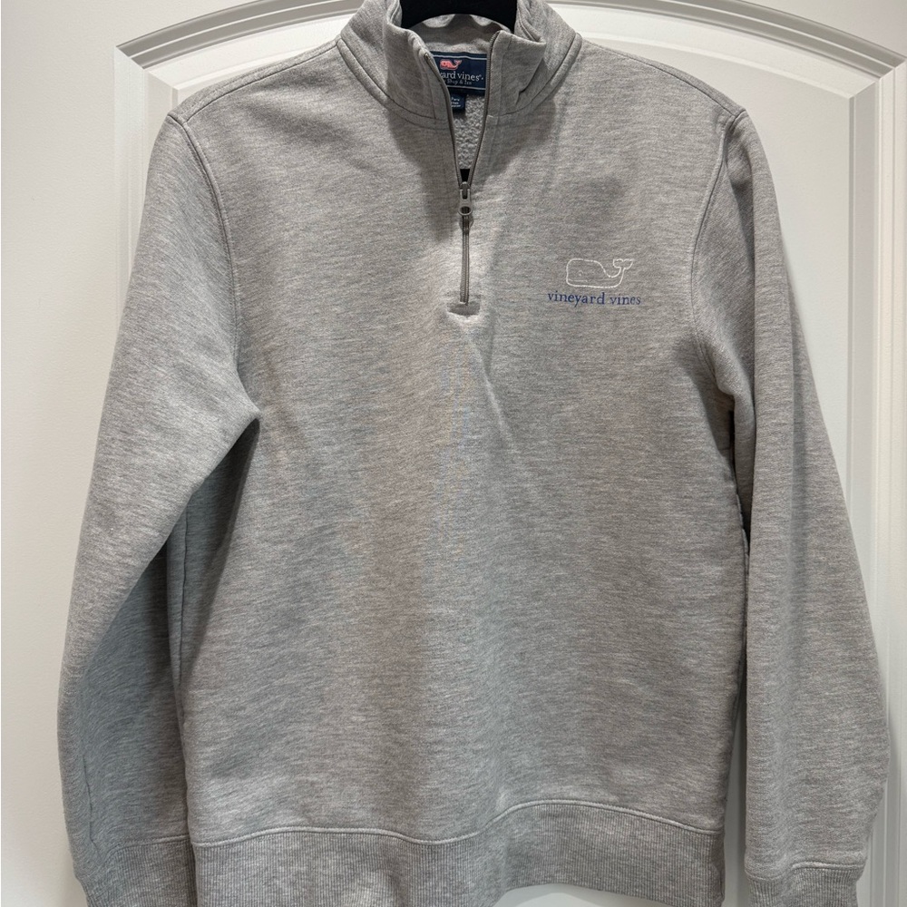 Vineyard Vines Gray Zip Up Sweater Minimalist Design